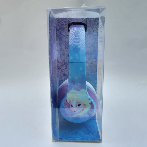 Disney Frozen IHome over the ear headphones built in microphone - Picture 6 of 12